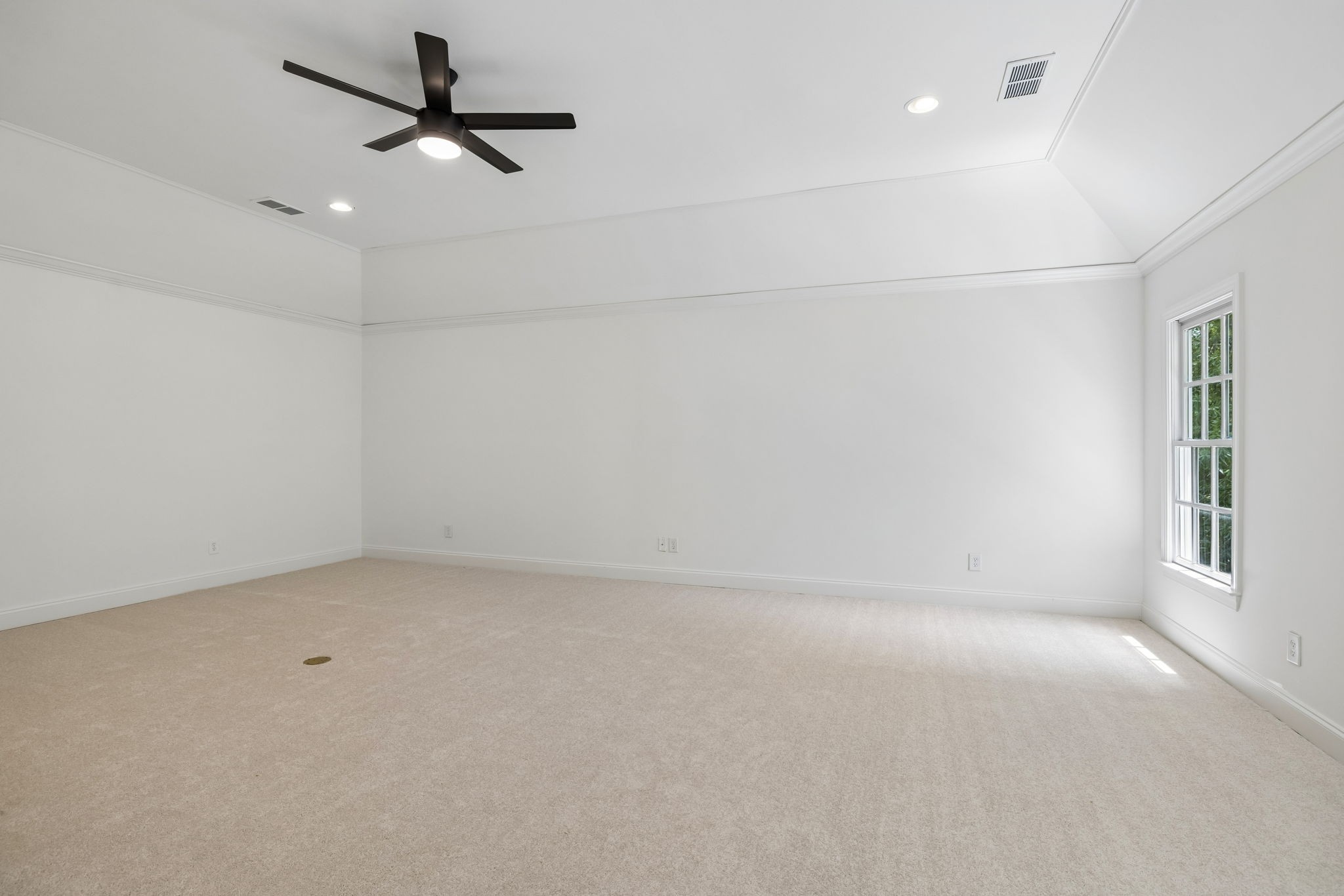 312 Starling Ln