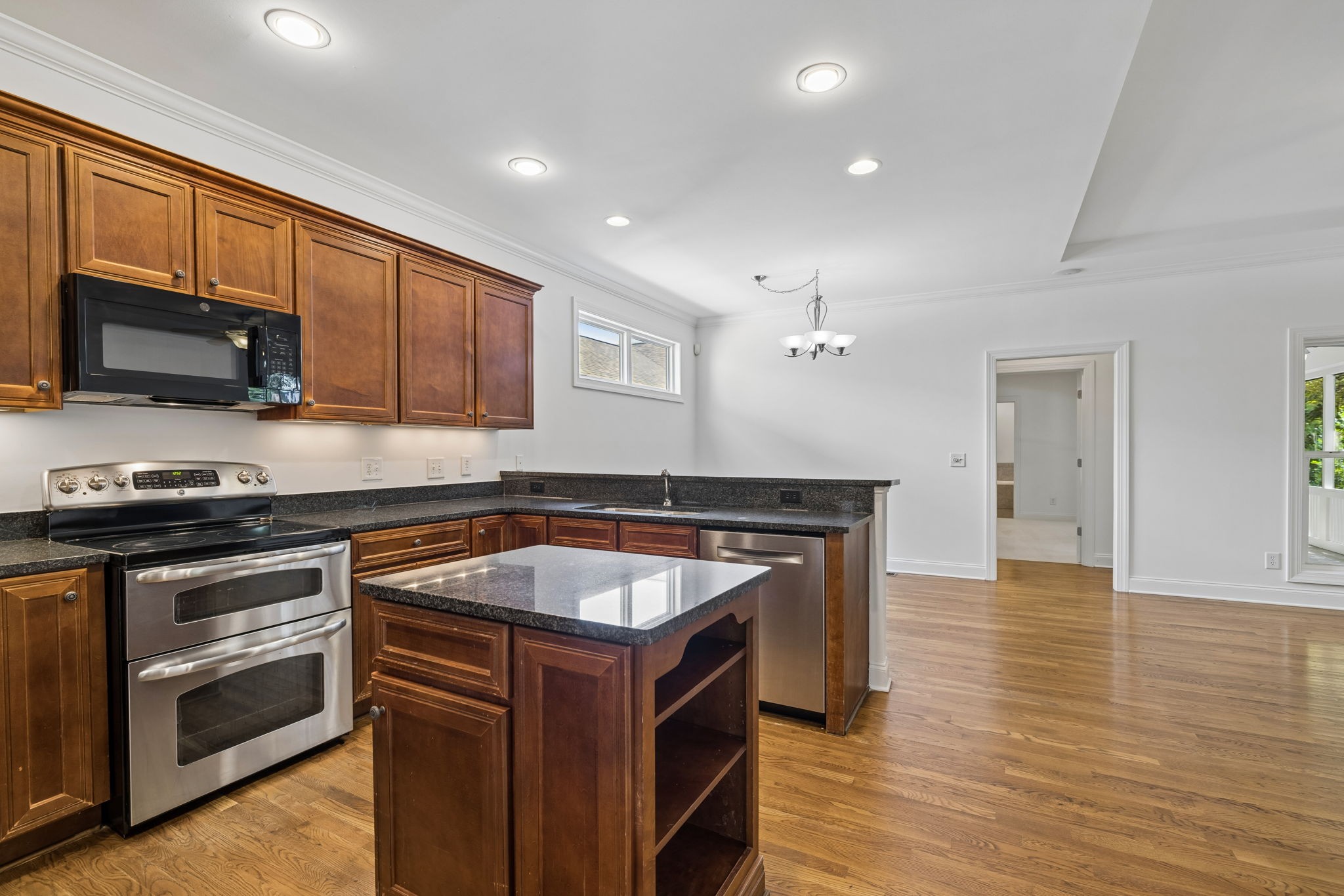 312 Starling Ln