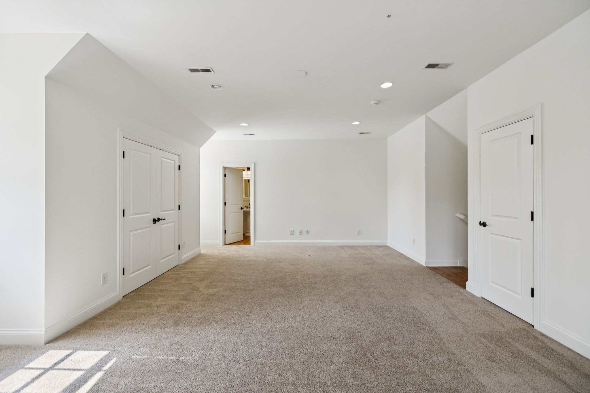 103 Cheltenham Ave