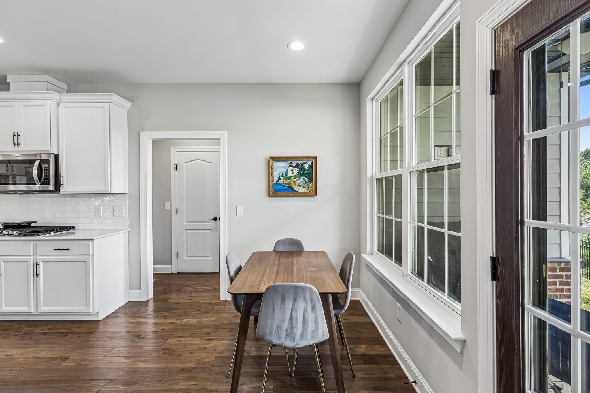 6820 Kew Gdn