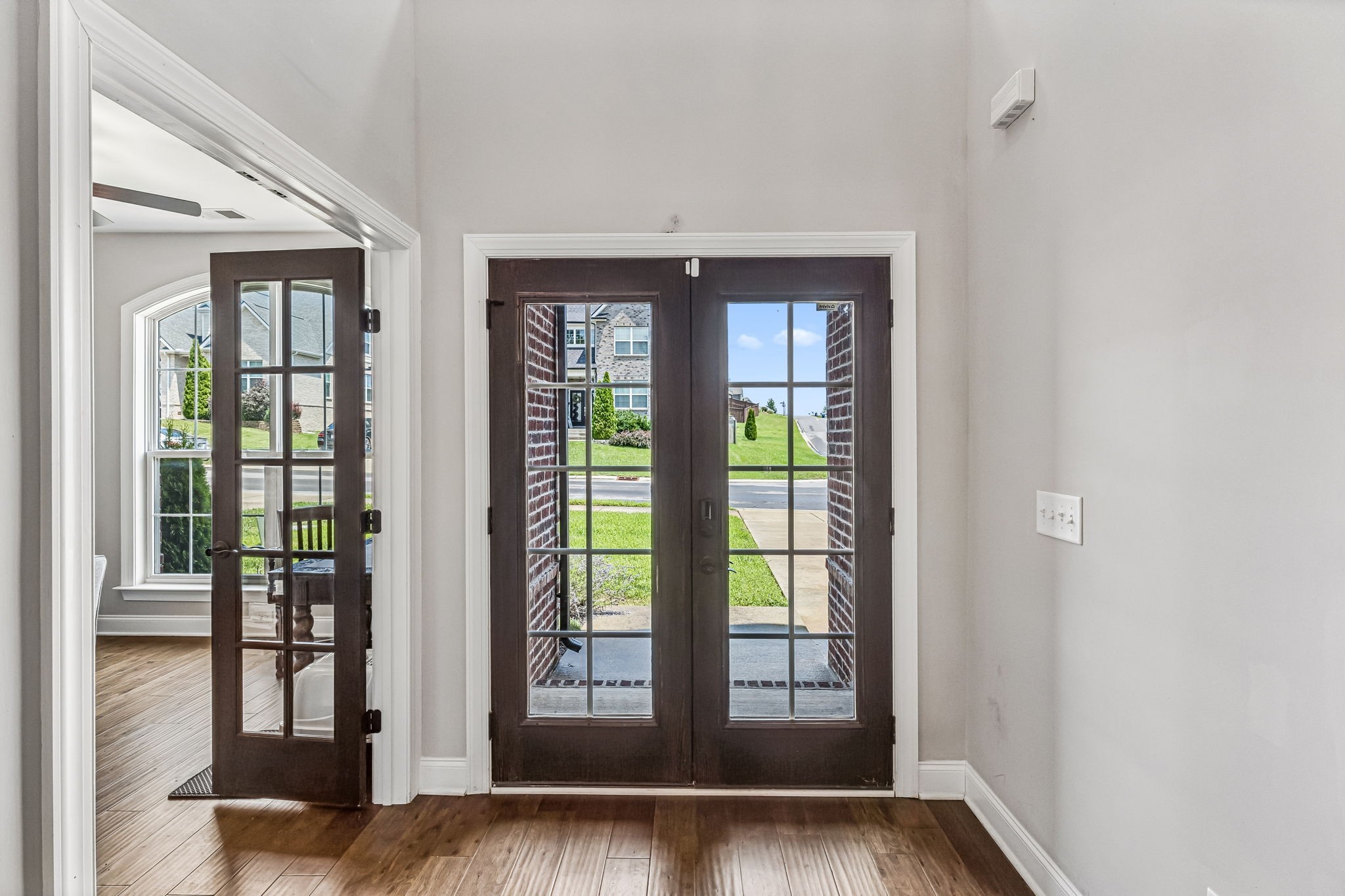 6820 Kew Gdn