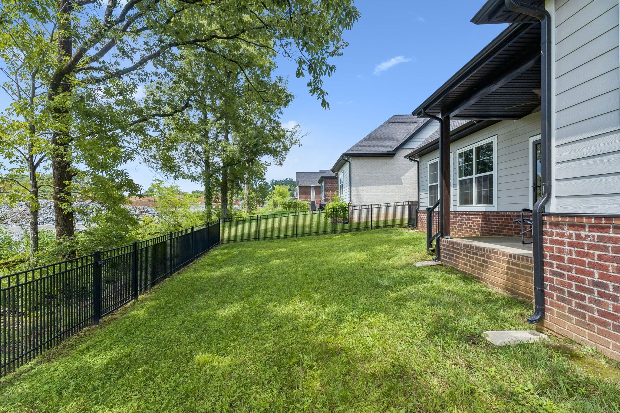 6820 Kew Gdn