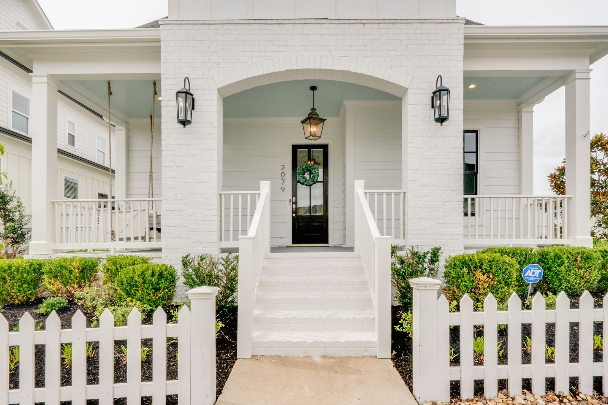 2079 Erwin St