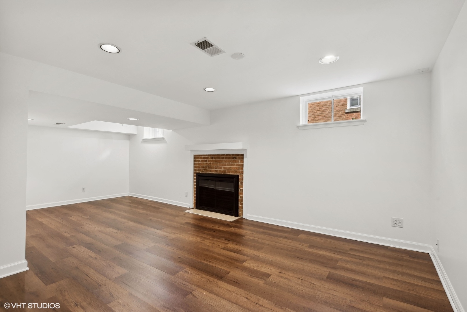1234 Isabella Street