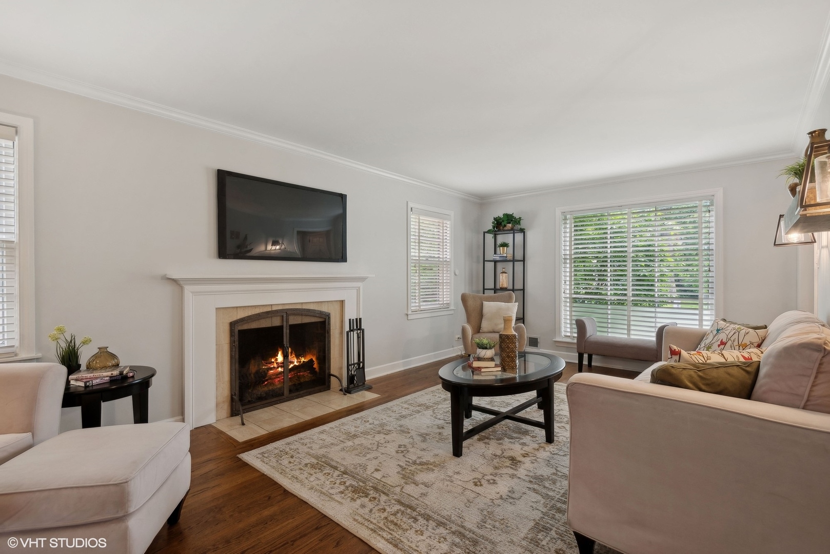 1234 Isabella Street