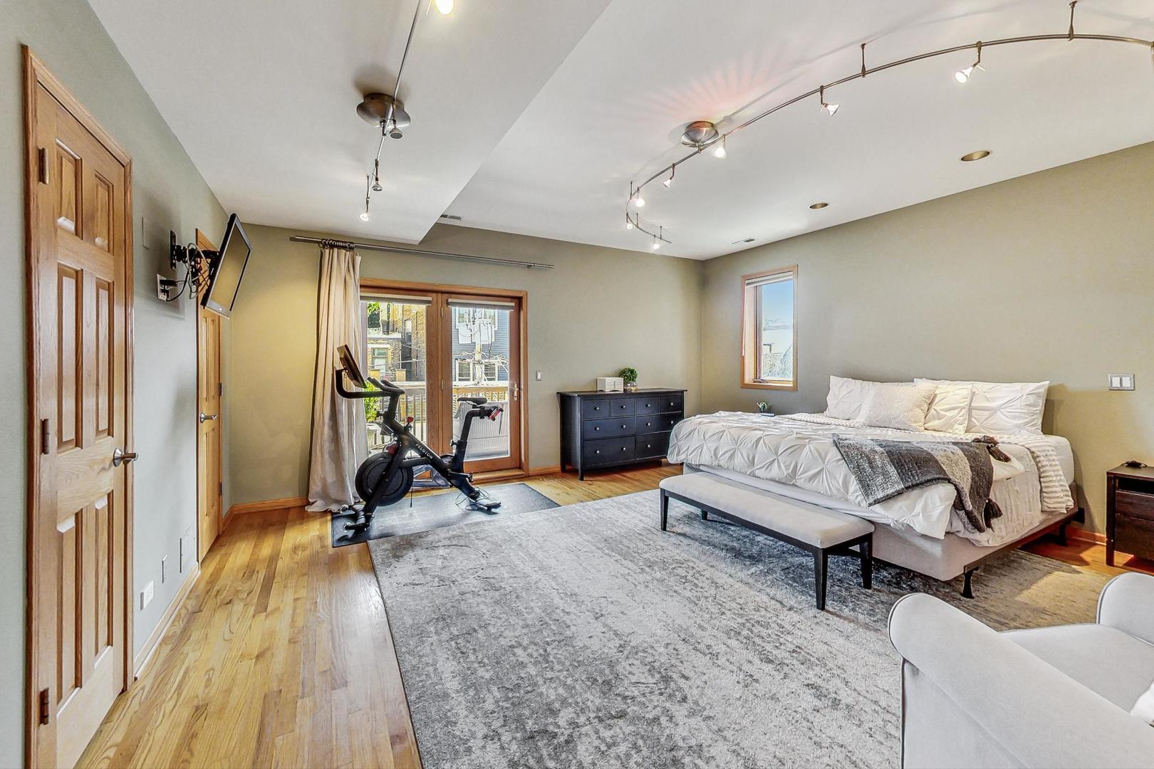 2529 N Halsted Street Unit: 3S