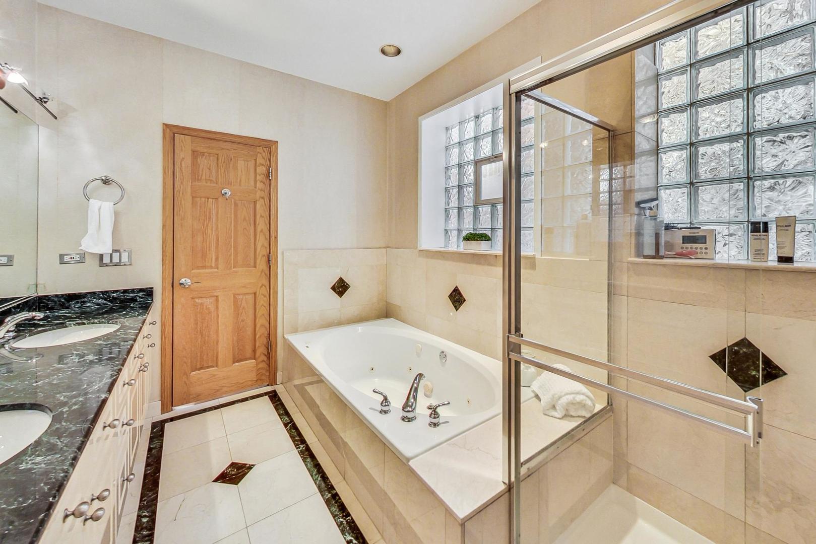 2529 N Halsted Street Unit: 3S