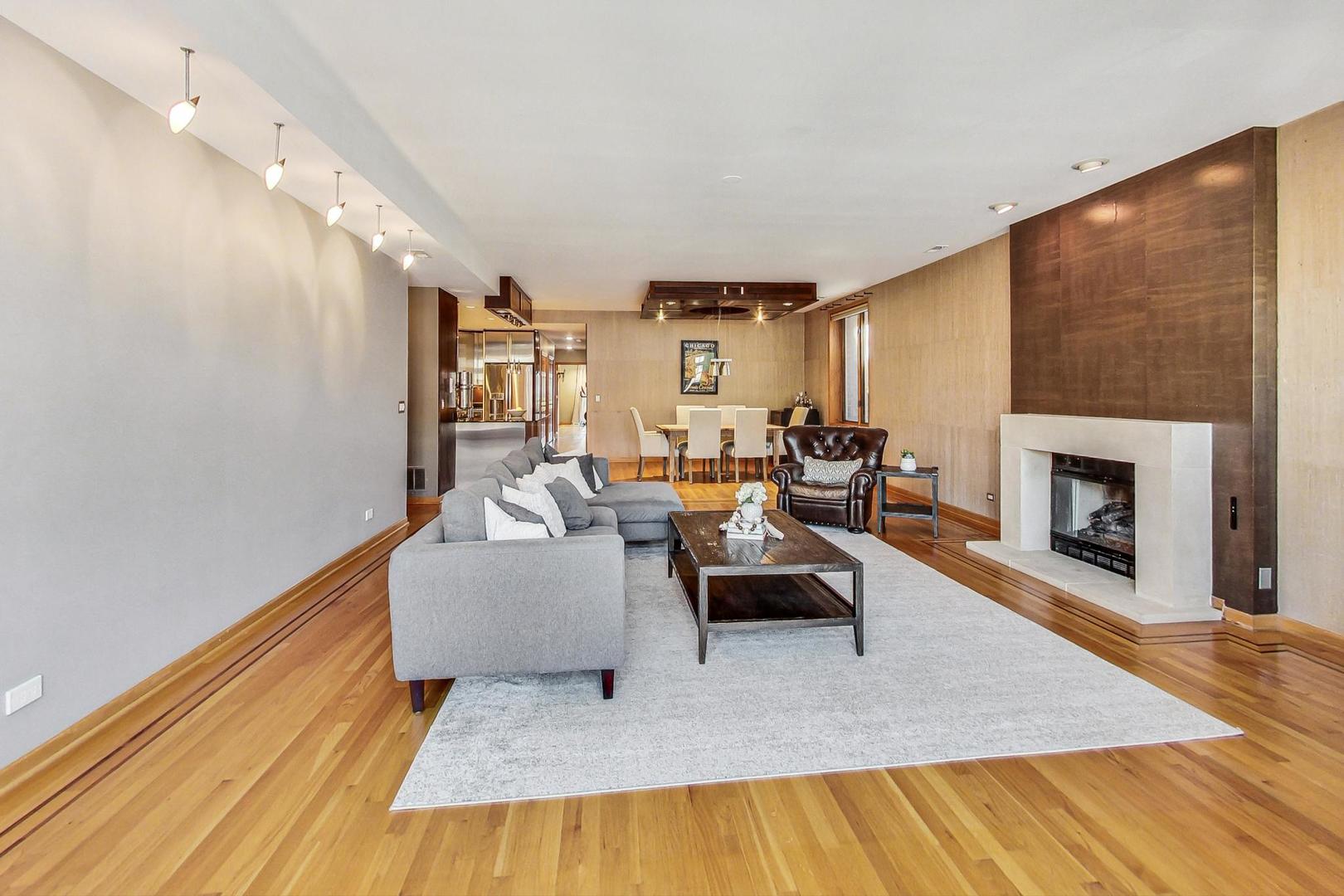 2529 N Halsted Street Unit: 3S