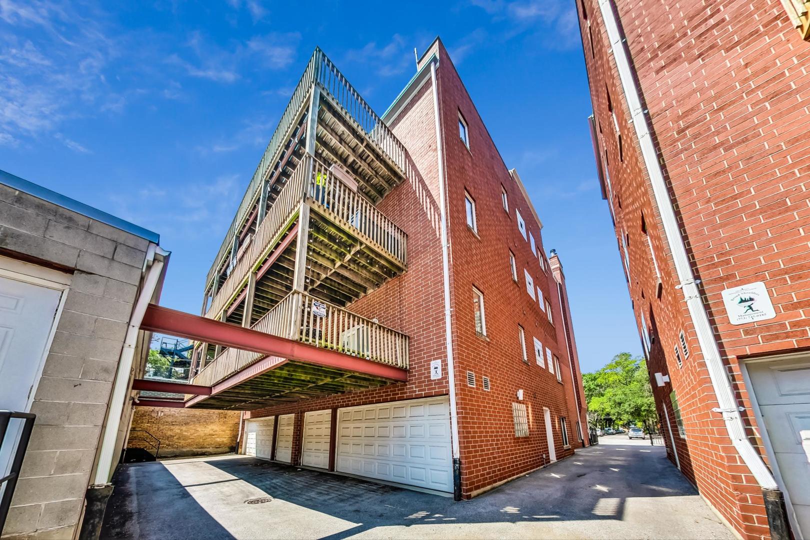 2529 N Halsted Street Unit: 3S