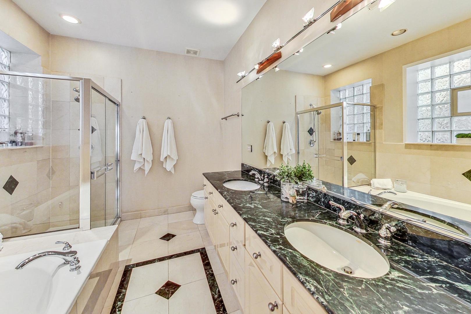 2529 N Halsted Street Unit: 3S