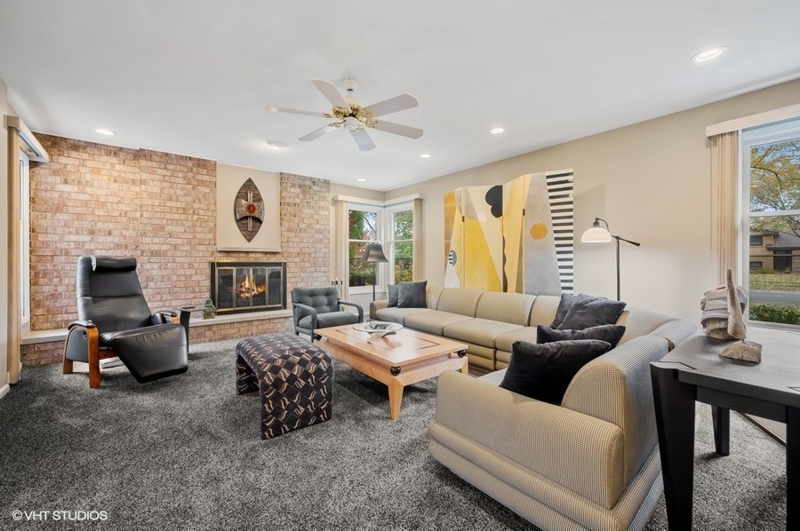 411 Locust Road
