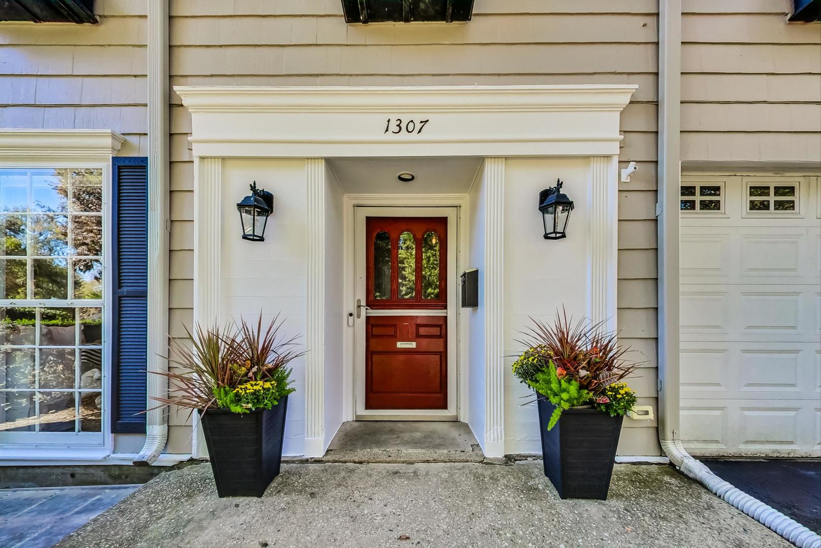 1307 Richmond Lane