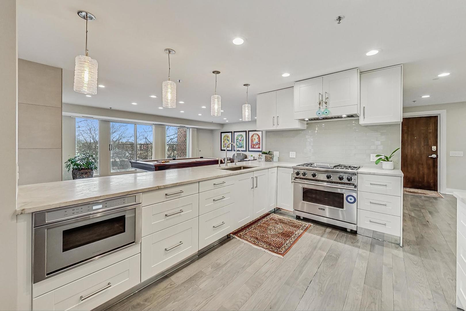 5040 ARBOR Lane Unit: 301
