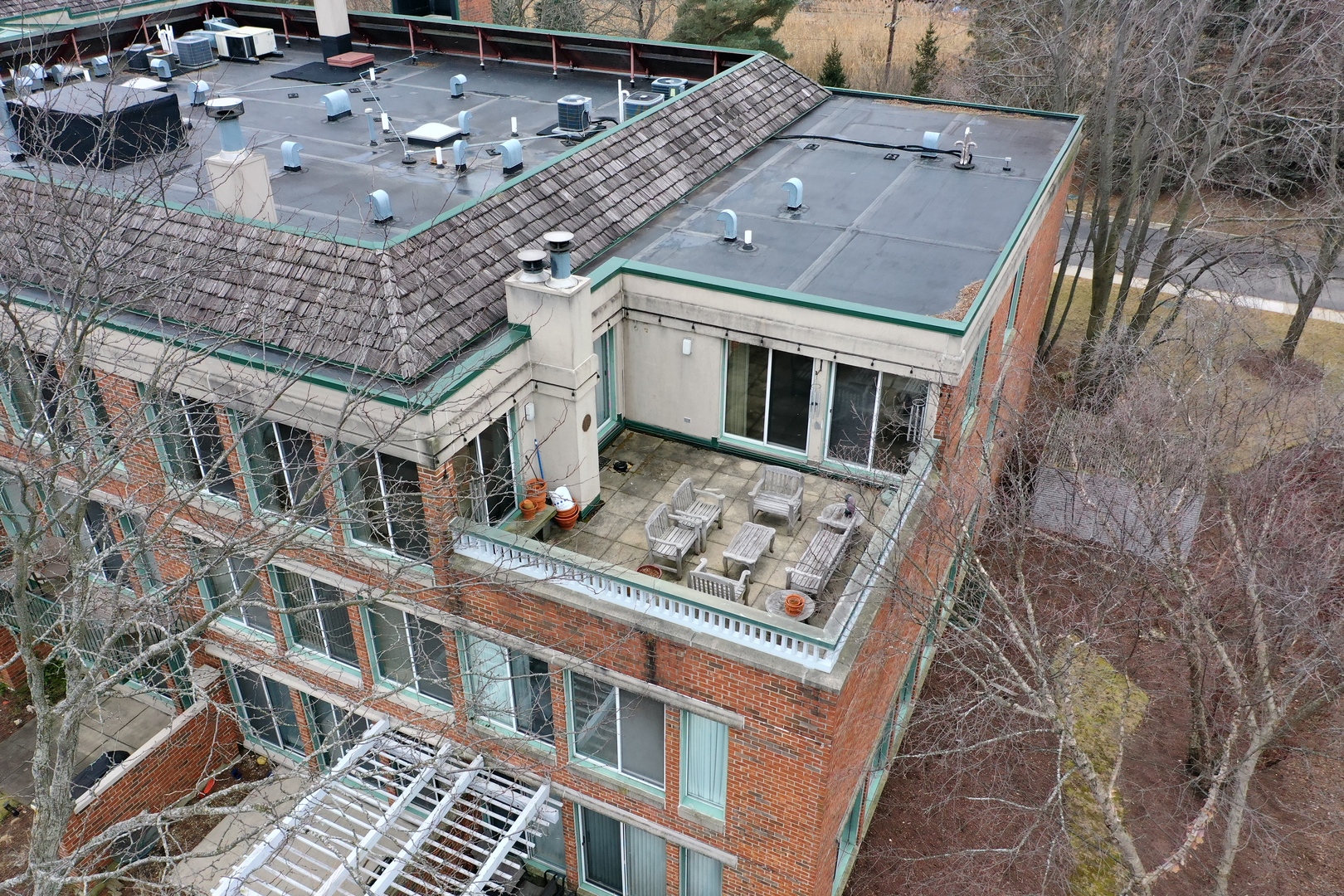 5040 ARBOR Lane Unit: 301