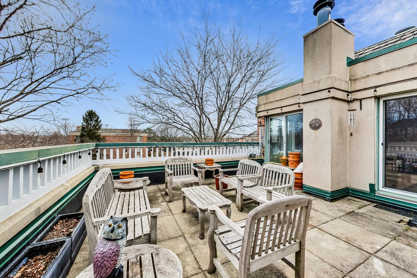5040 ARBOR Lane Unit: 301