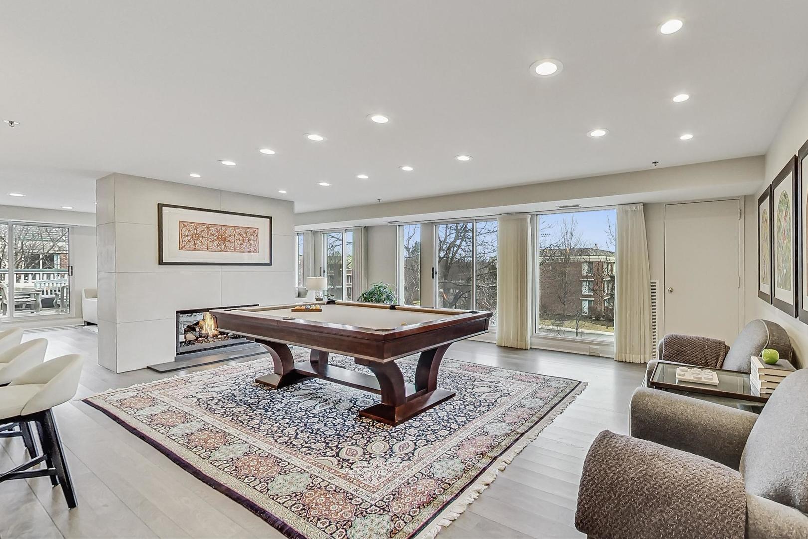 5040 ARBOR Lane Unit: 301