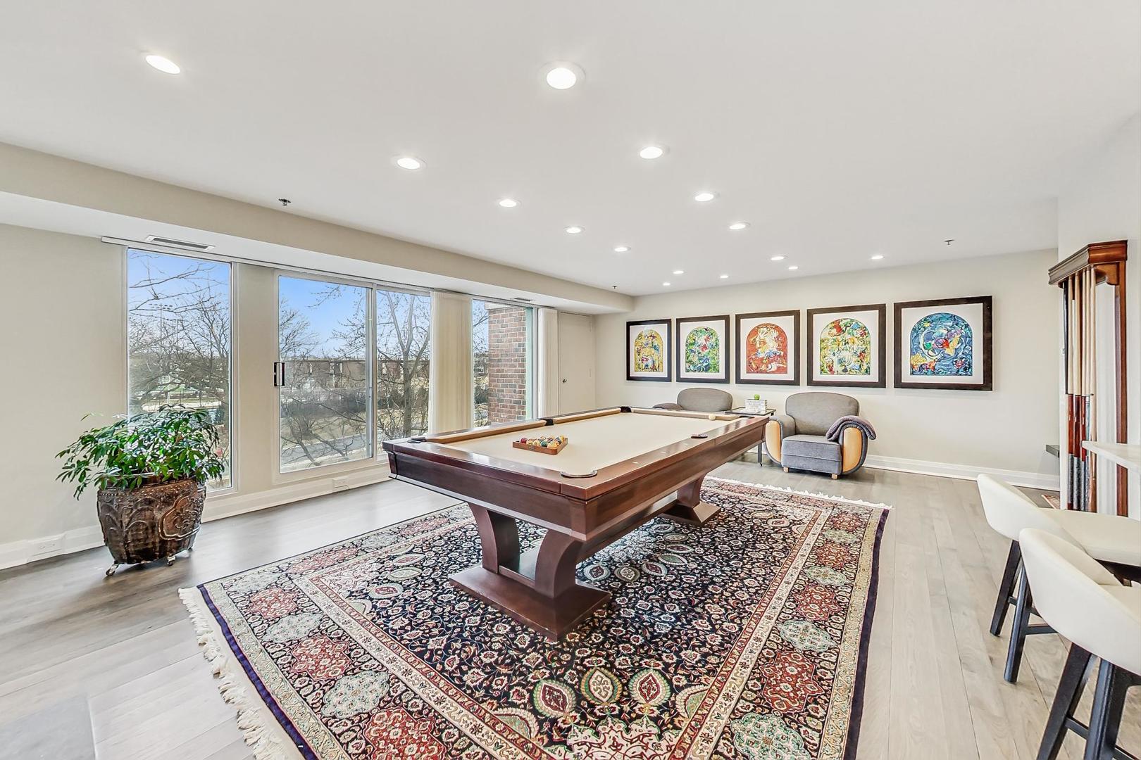 5040 ARBOR Lane Unit: 301