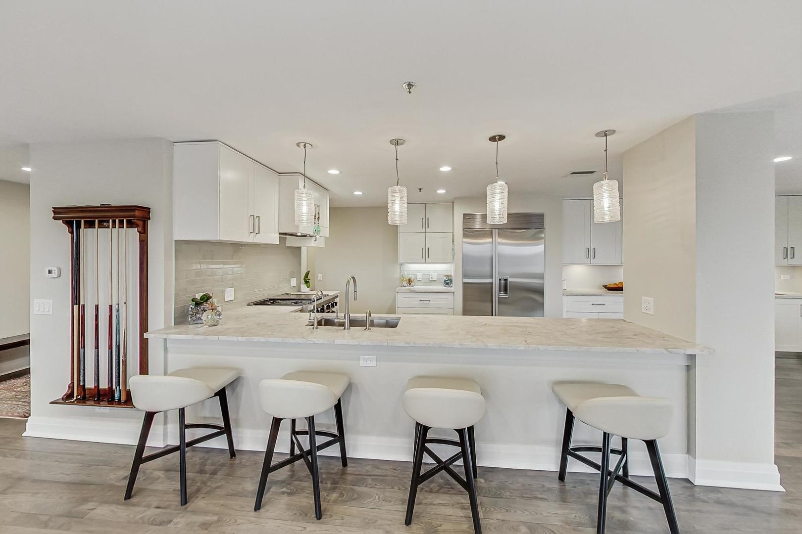 5040 ARBOR Lane Unit: 301