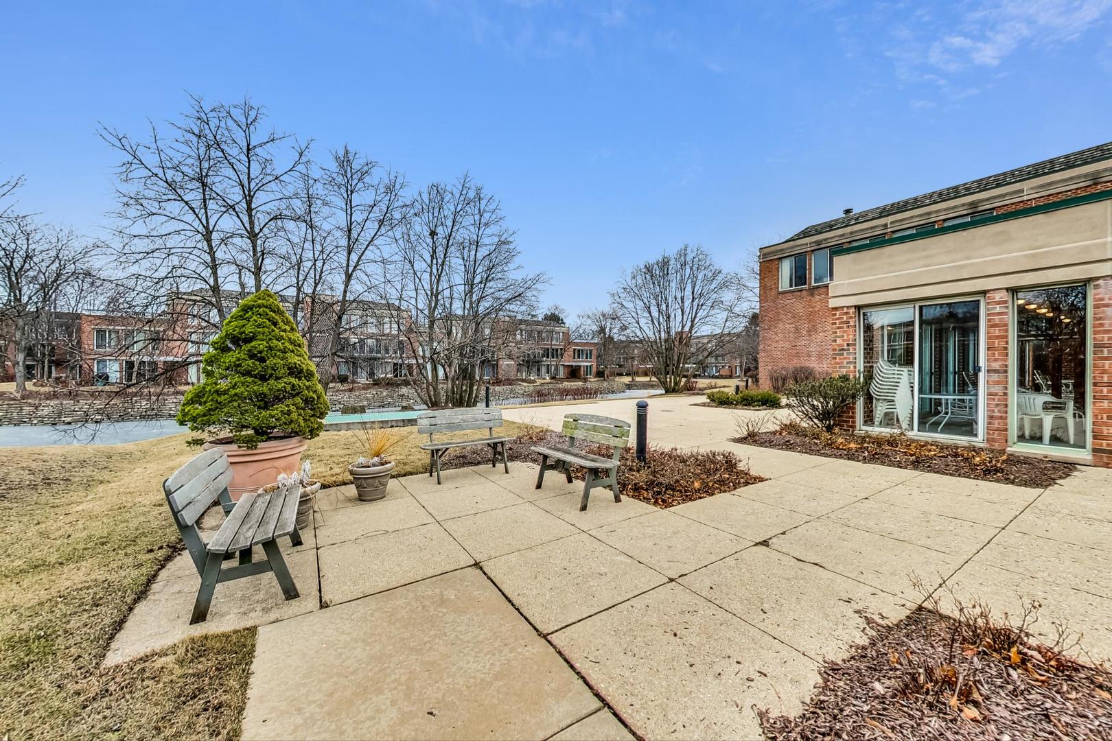 5040 ARBOR Lane Unit: 301