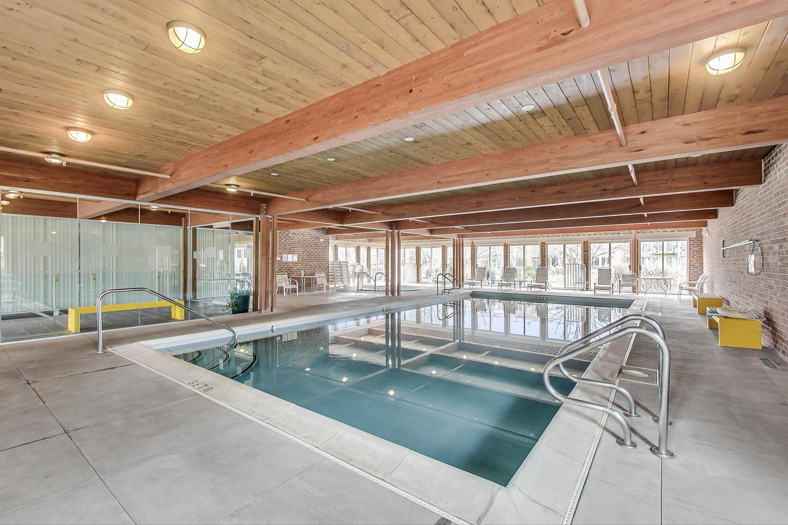 5040 ARBOR Lane Unit: 301