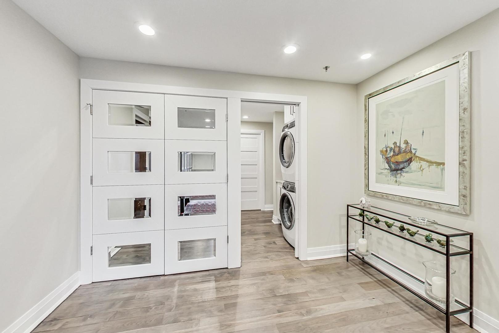 5040 ARBOR Lane Unit: 301