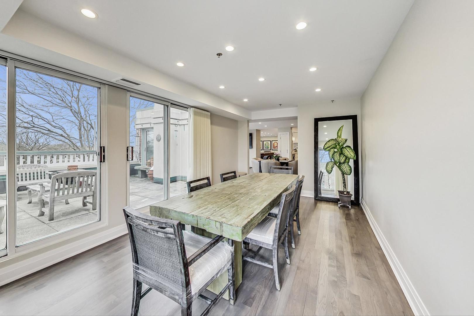 5040 ARBOR Lane Unit: 301