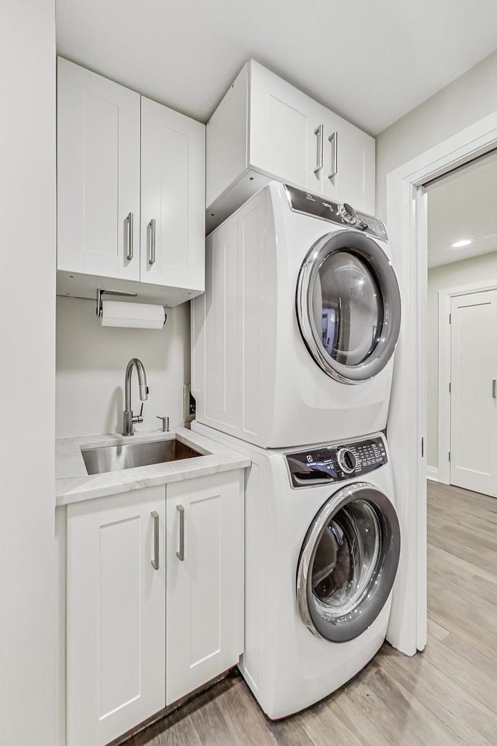 5040 ARBOR Lane Unit: 301