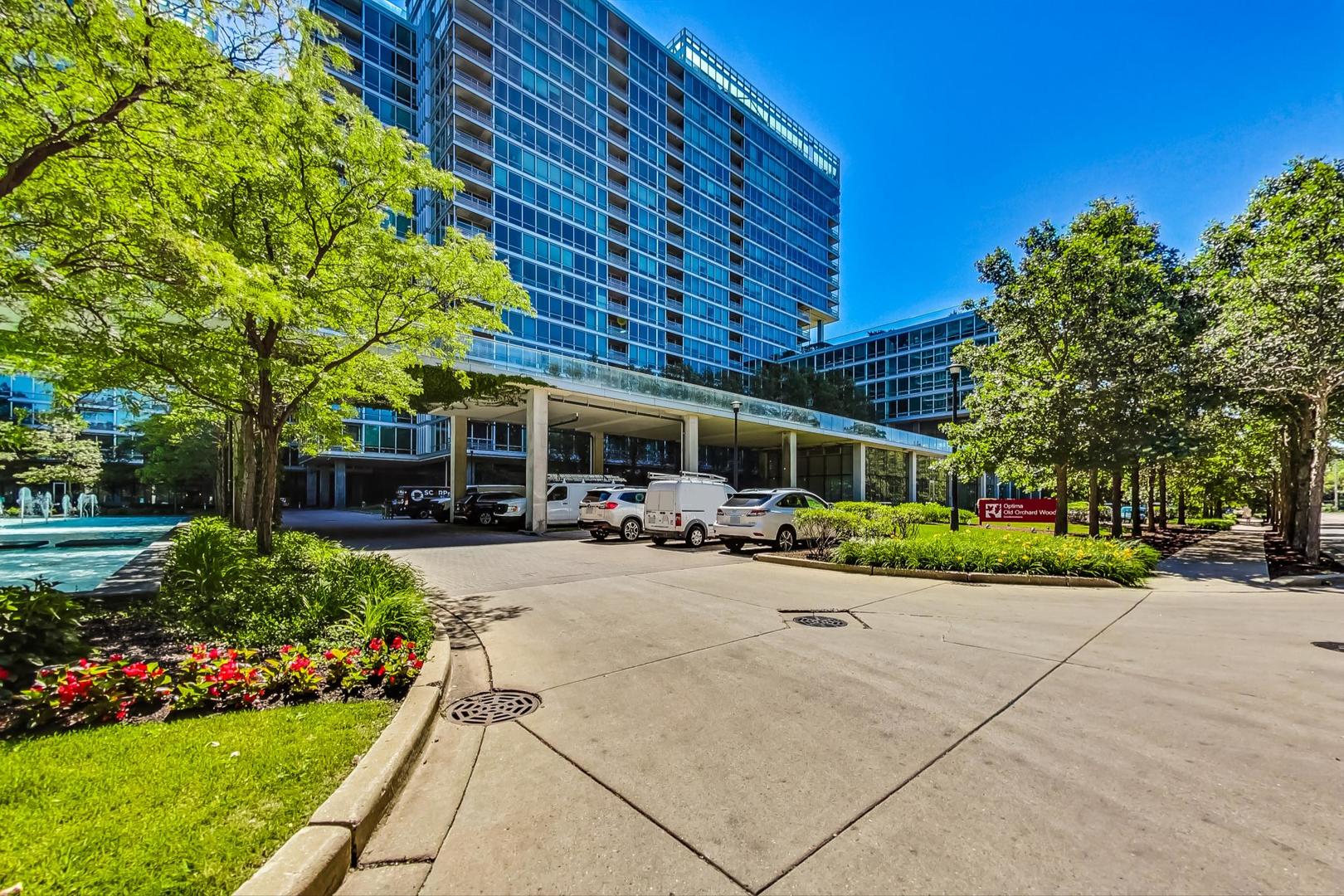 9655 Woods Drive Unit: 1807