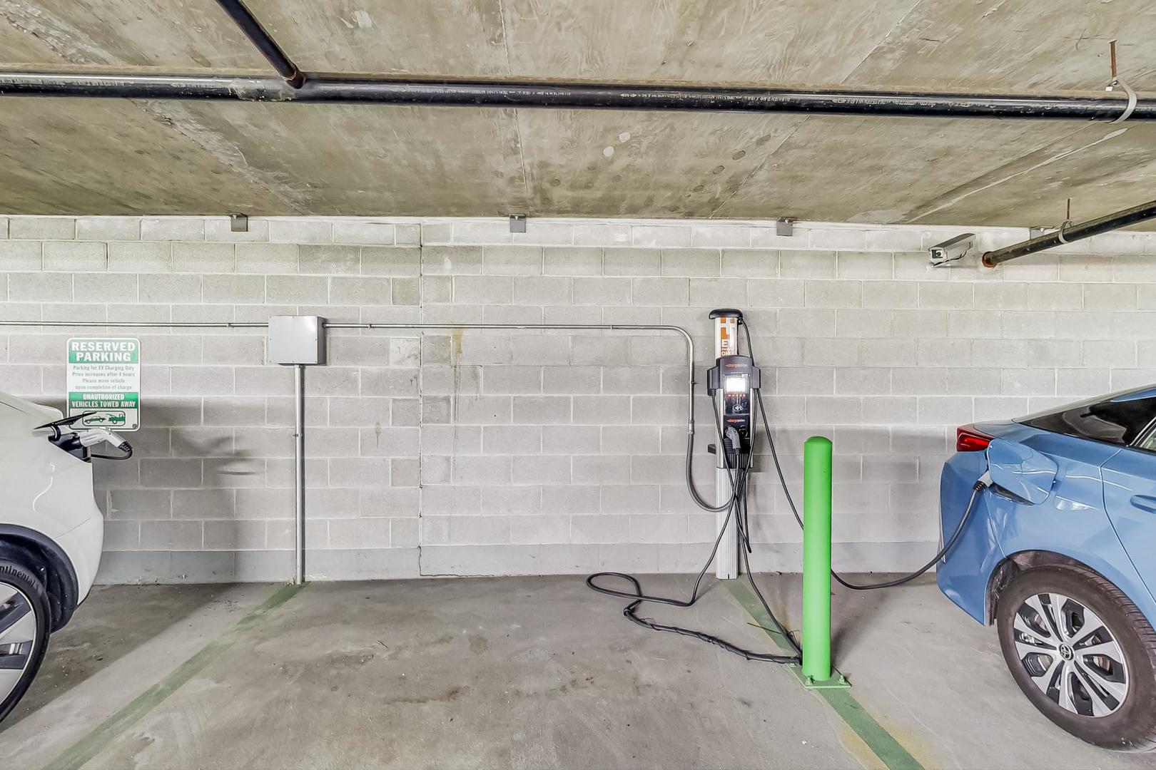 9655 Woods Drive Unit: 1807