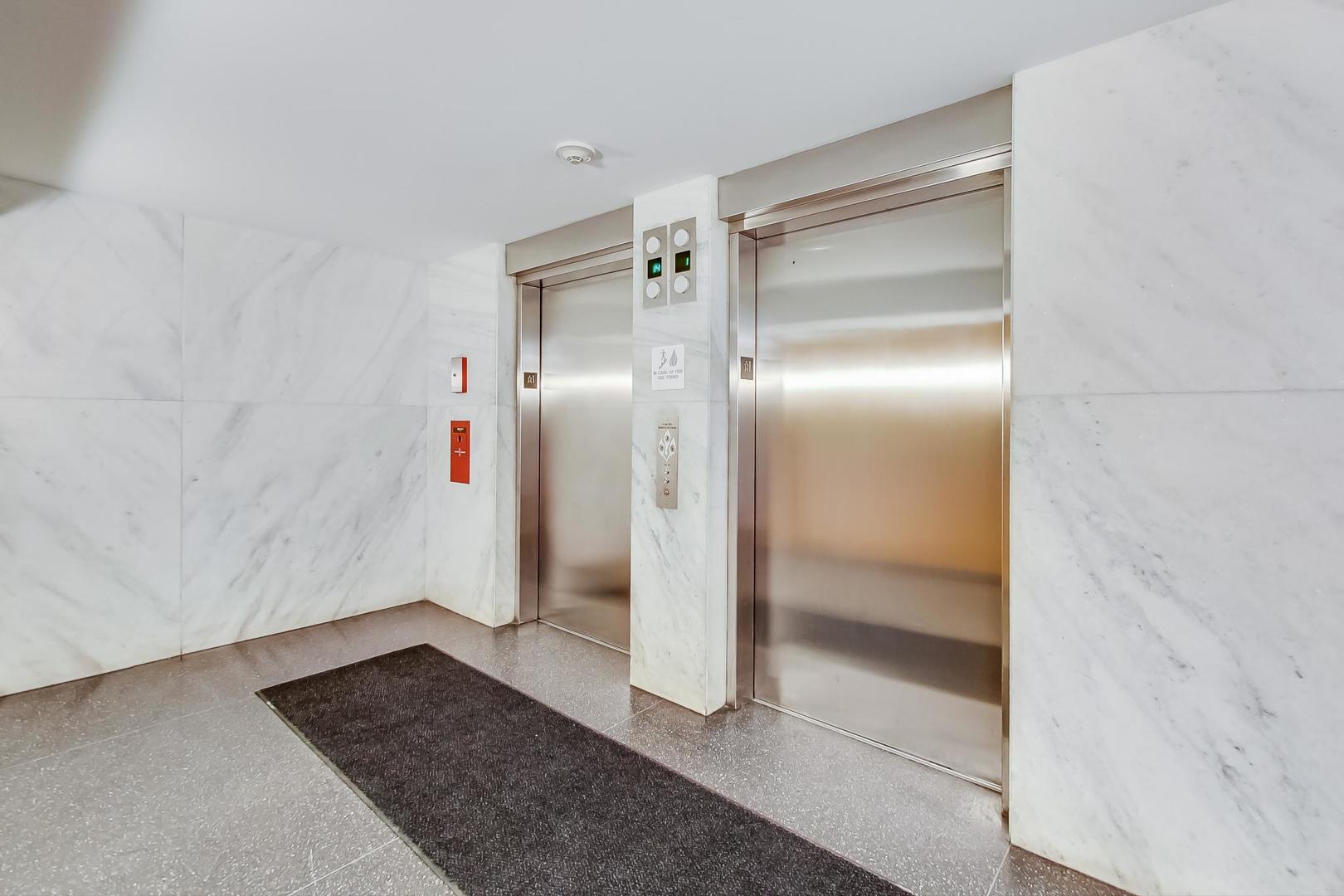 9655 Woods Drive Unit: 1807