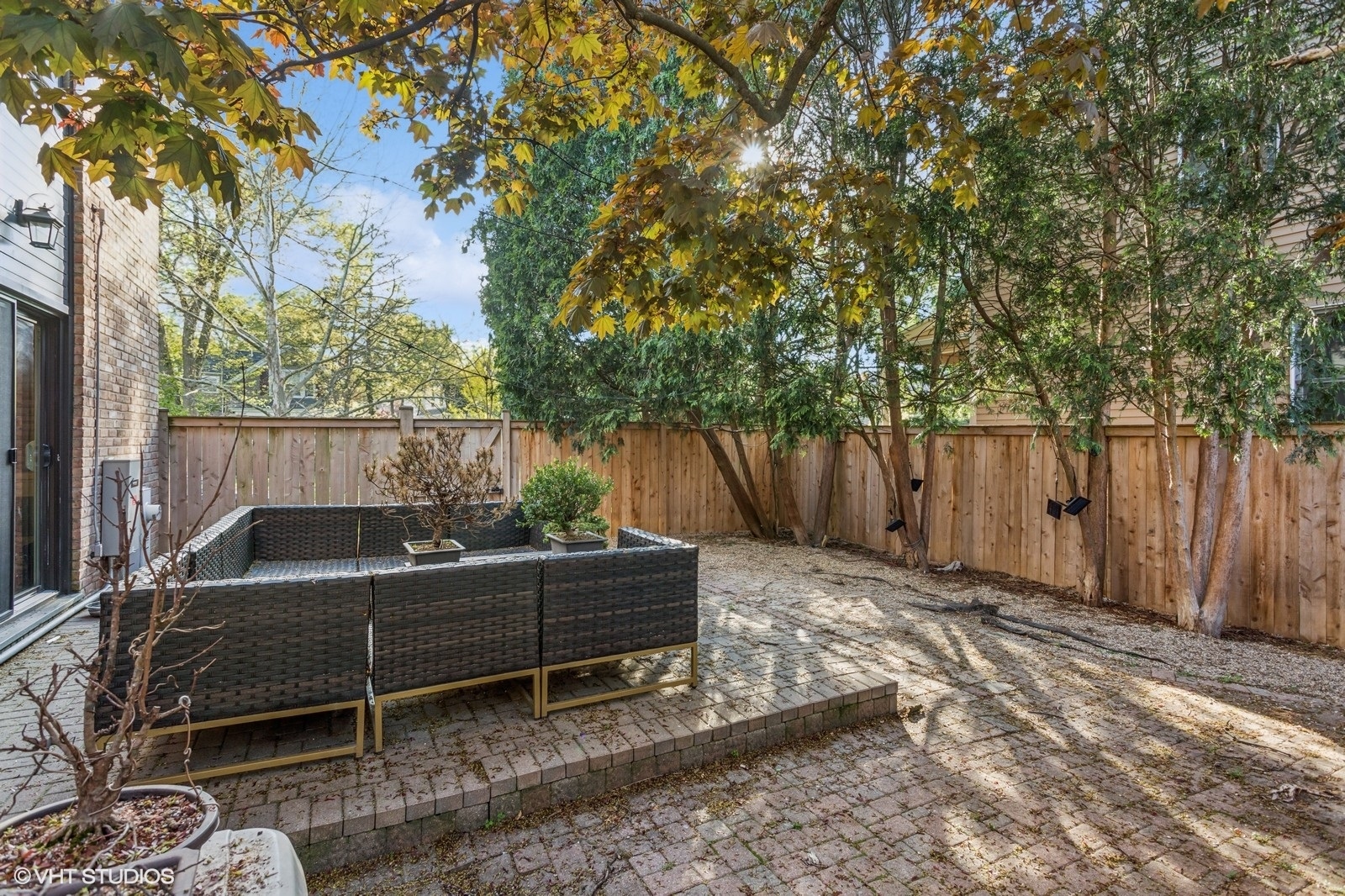 2751 Prairie Avenue