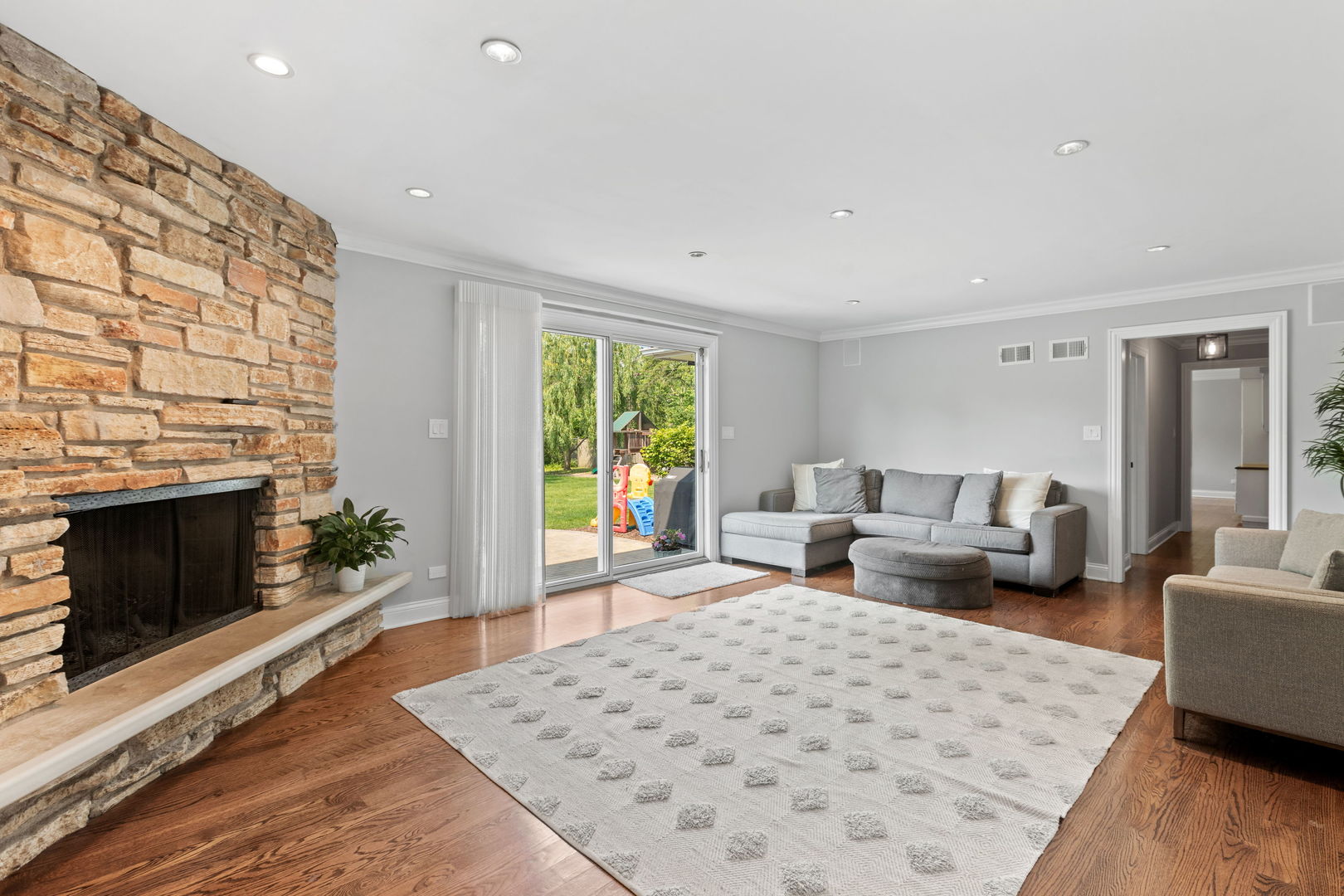 2510 Marian Lane