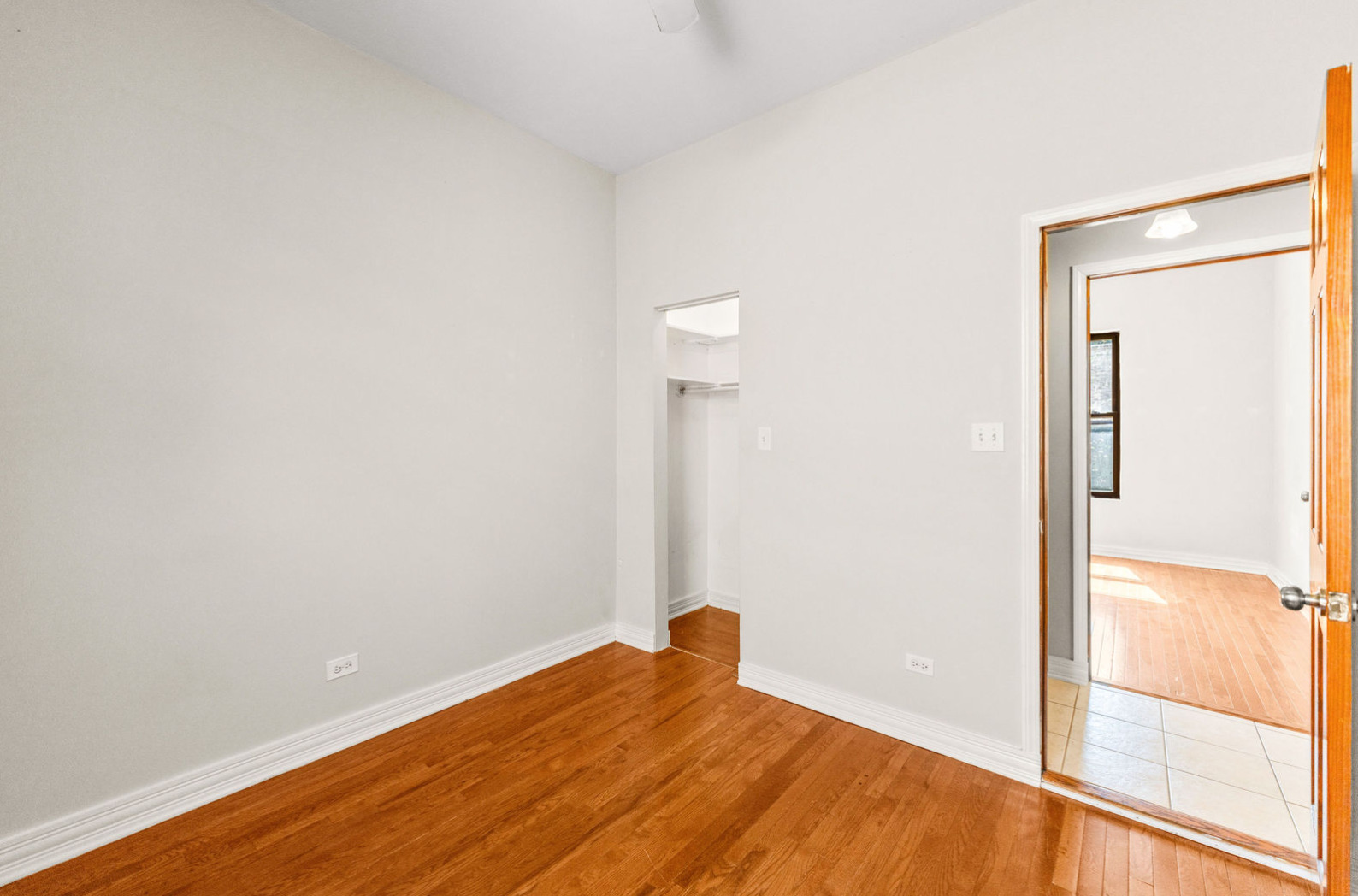3264 W Wrightwood Avenue Unit: 2