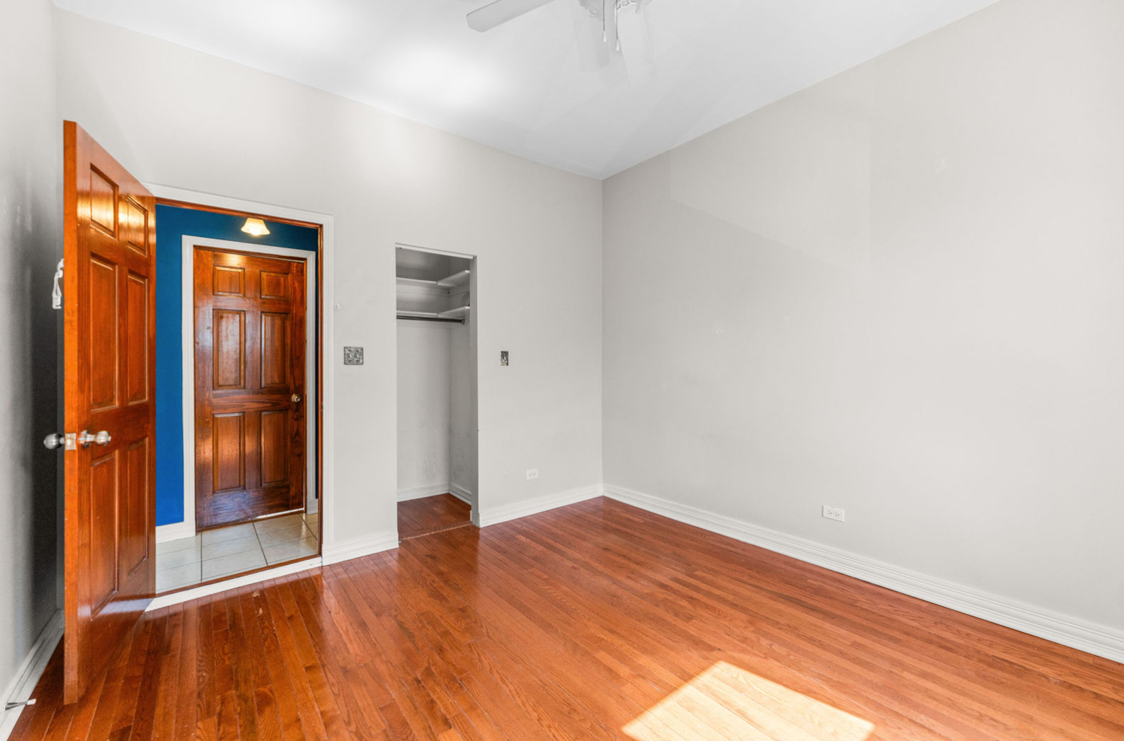 3264 W Wrightwood Avenue Unit: 2