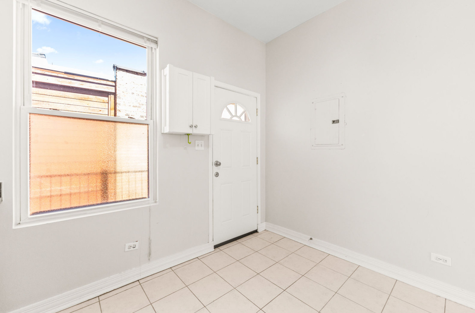 3264 W Wrightwood Avenue Unit: 2