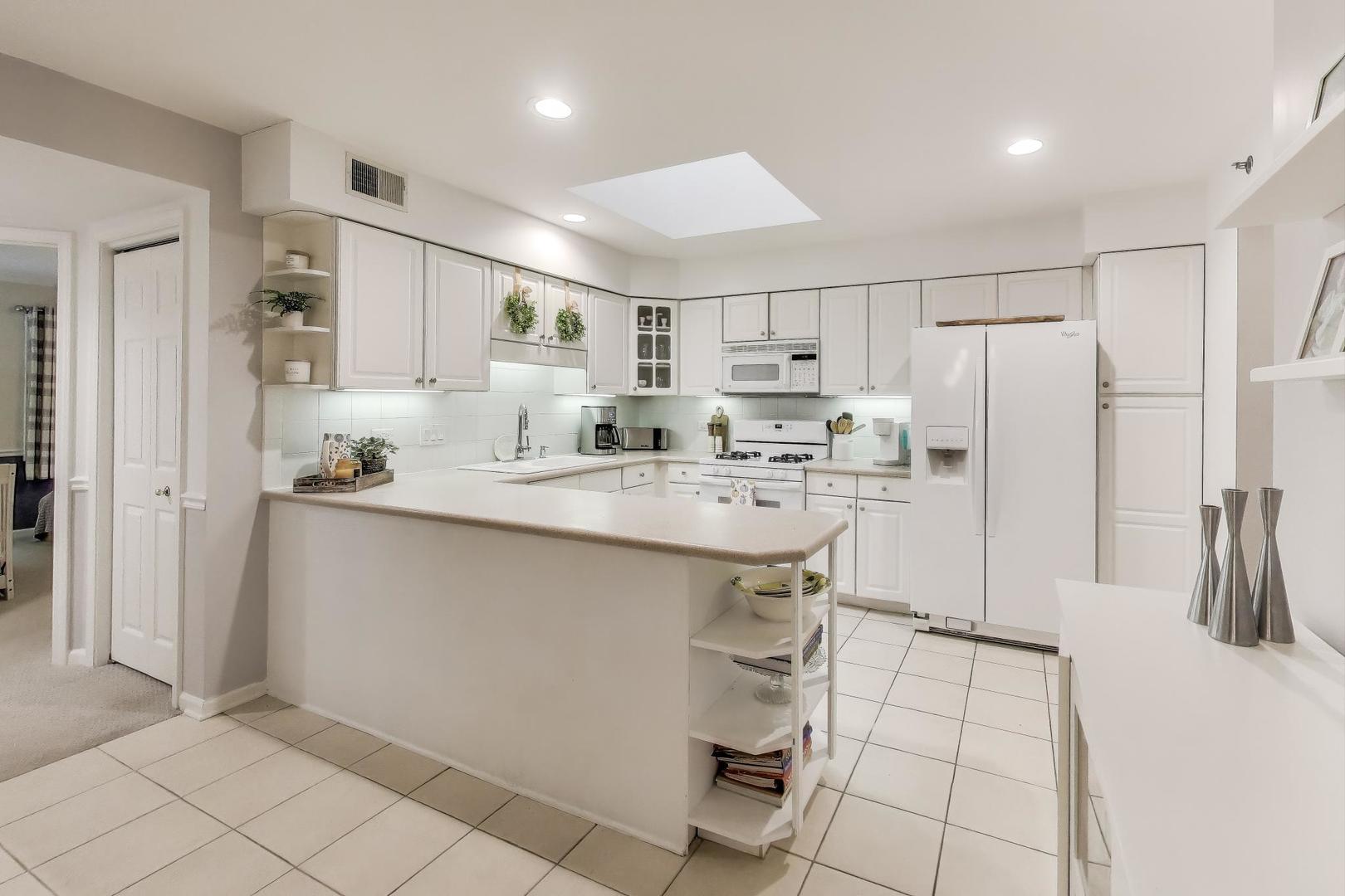 1234 Depot Street Unit: 203