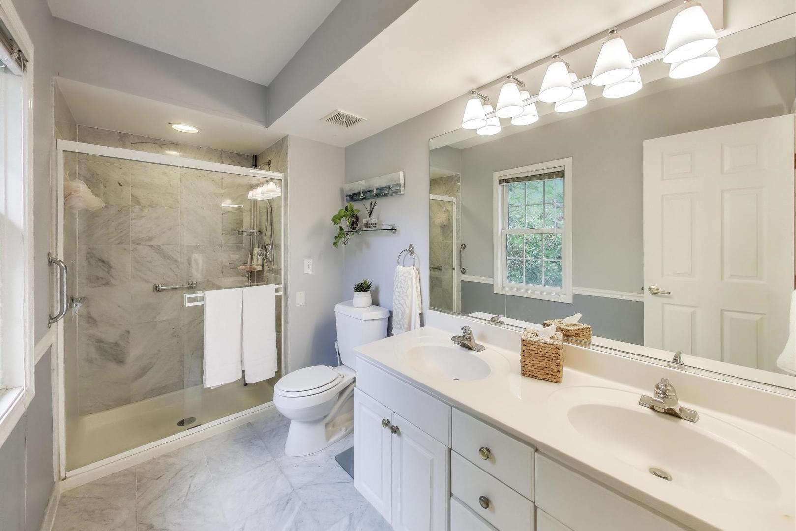 1234 Depot Street Unit: 203