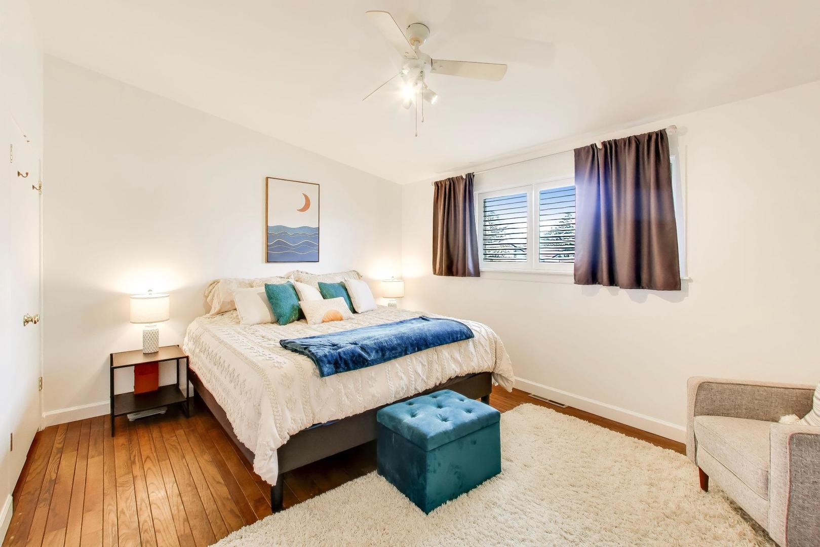 276 Crestwood Village