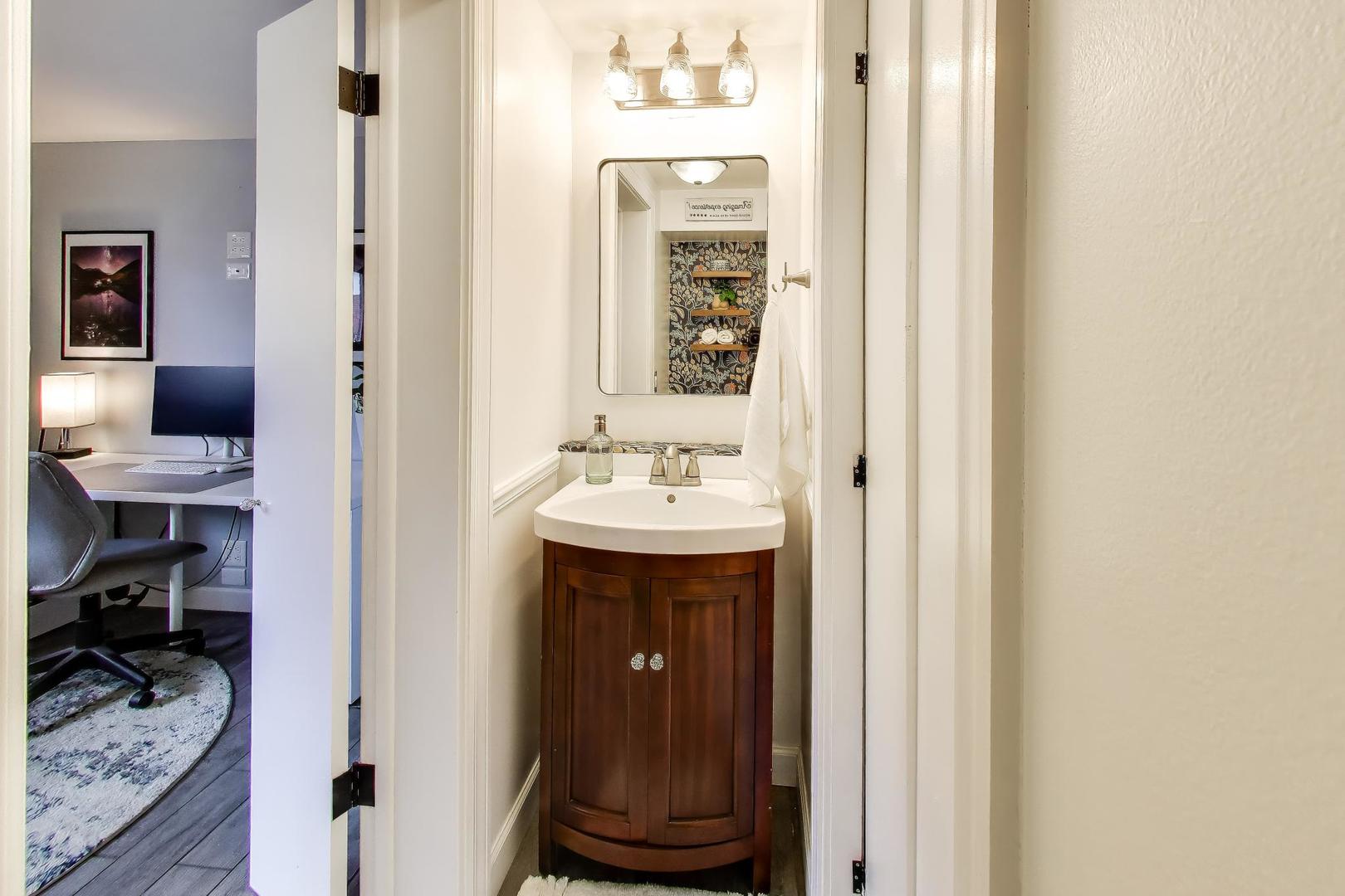 276 Crestwood Village