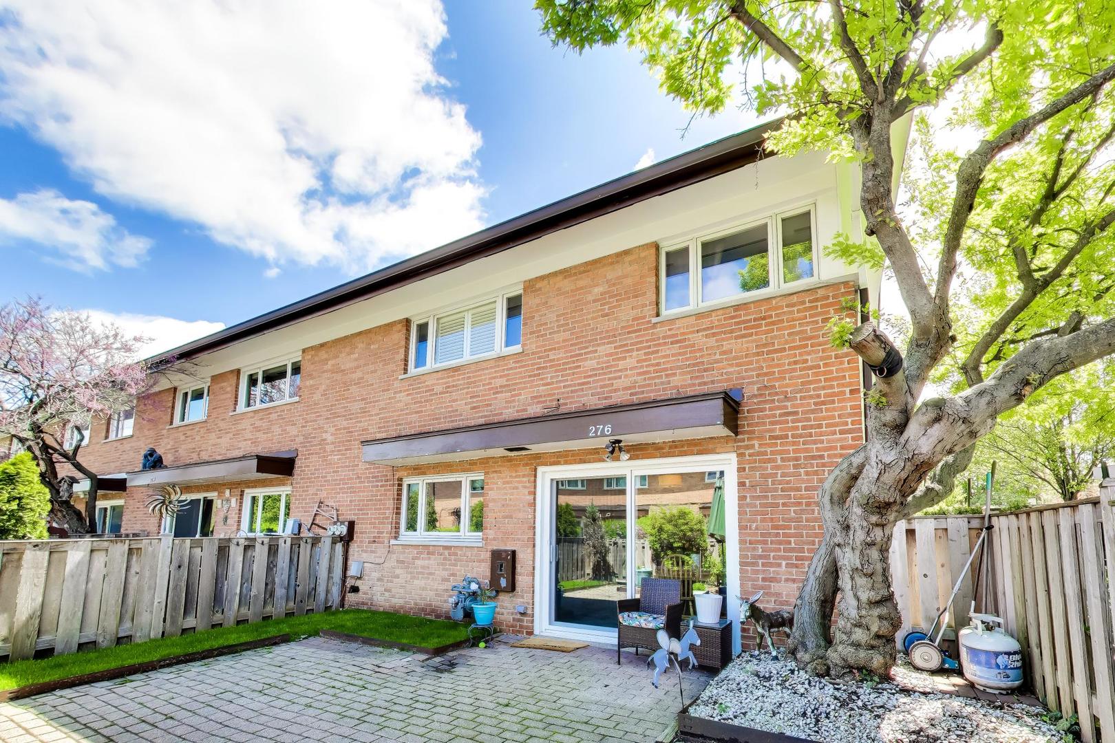 276 Crestwood Village