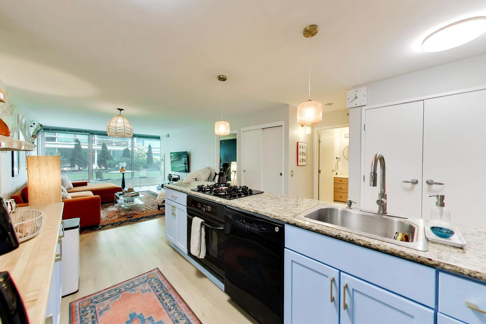 9655 Woods Drive Unit: 403
