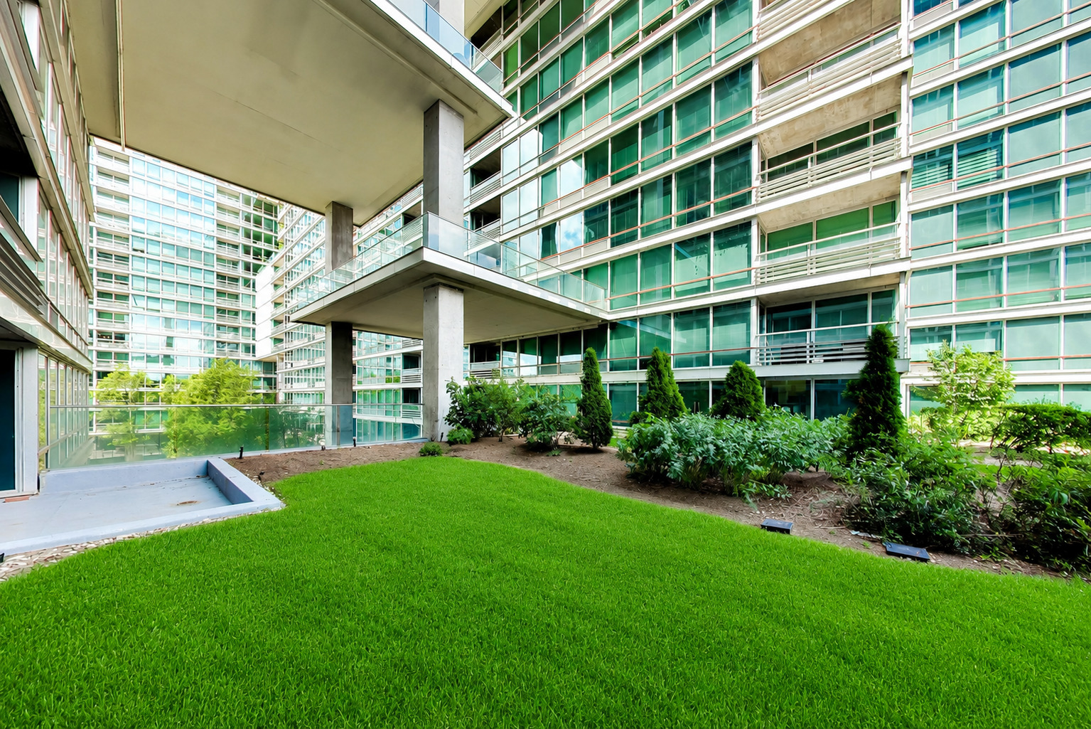 9655 Woods Drive Unit: 403