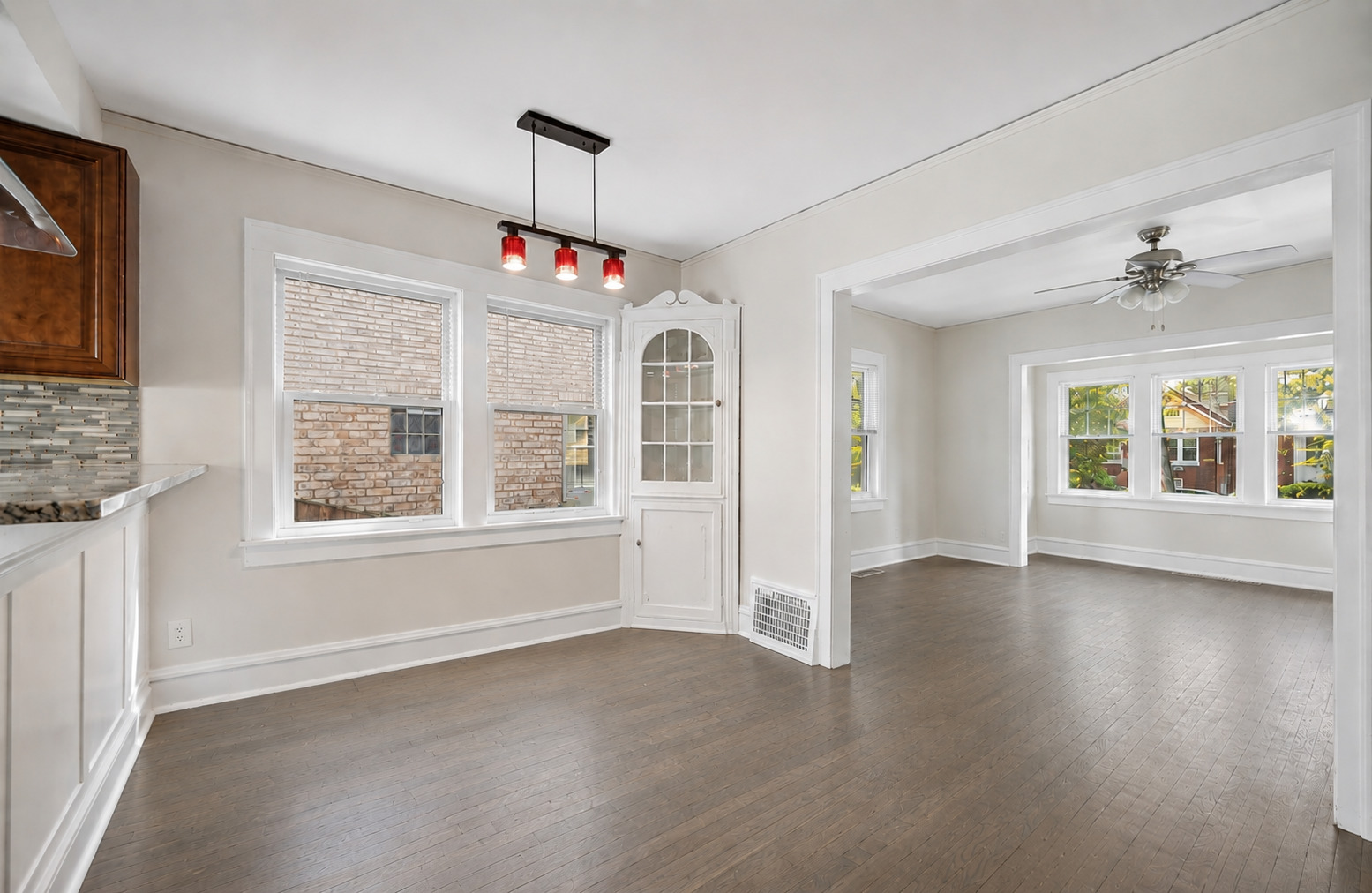2659 Lincolnwood Drive