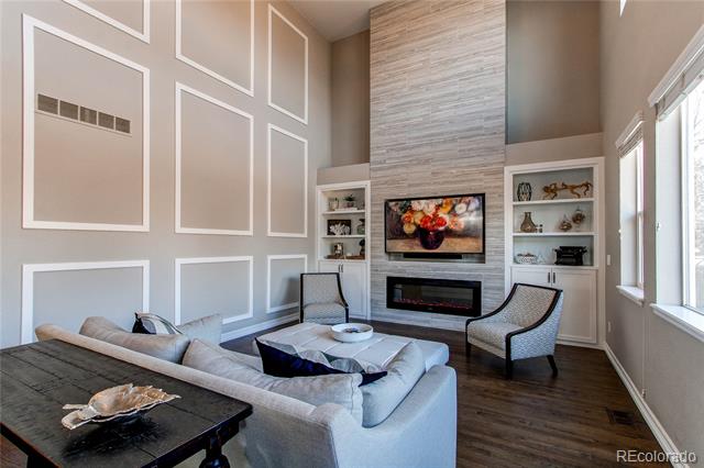 11043 Valleybrook Circle