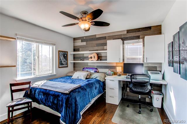 11043 Valleybrook Circle