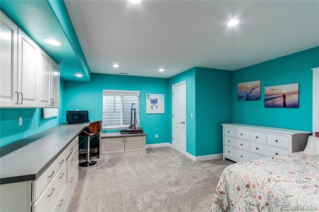 11043 Valleybrook Circle