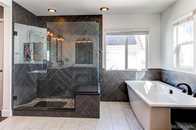 11043 Valleybrook Circle