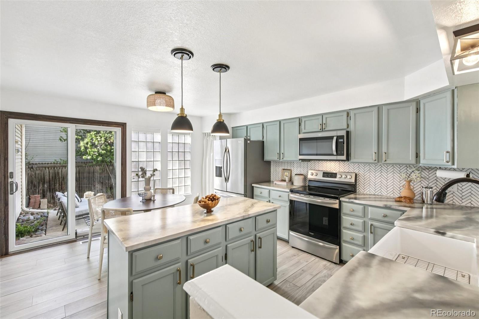 9237 W Nichols Place