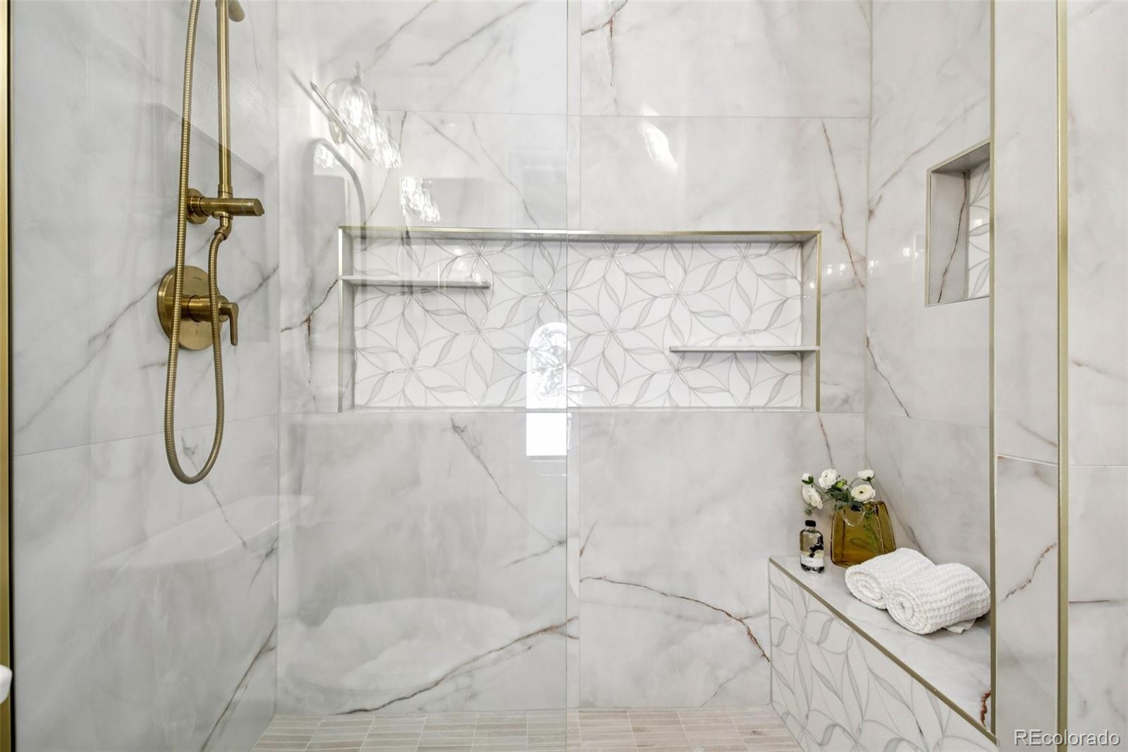 9237 W Nichols Place