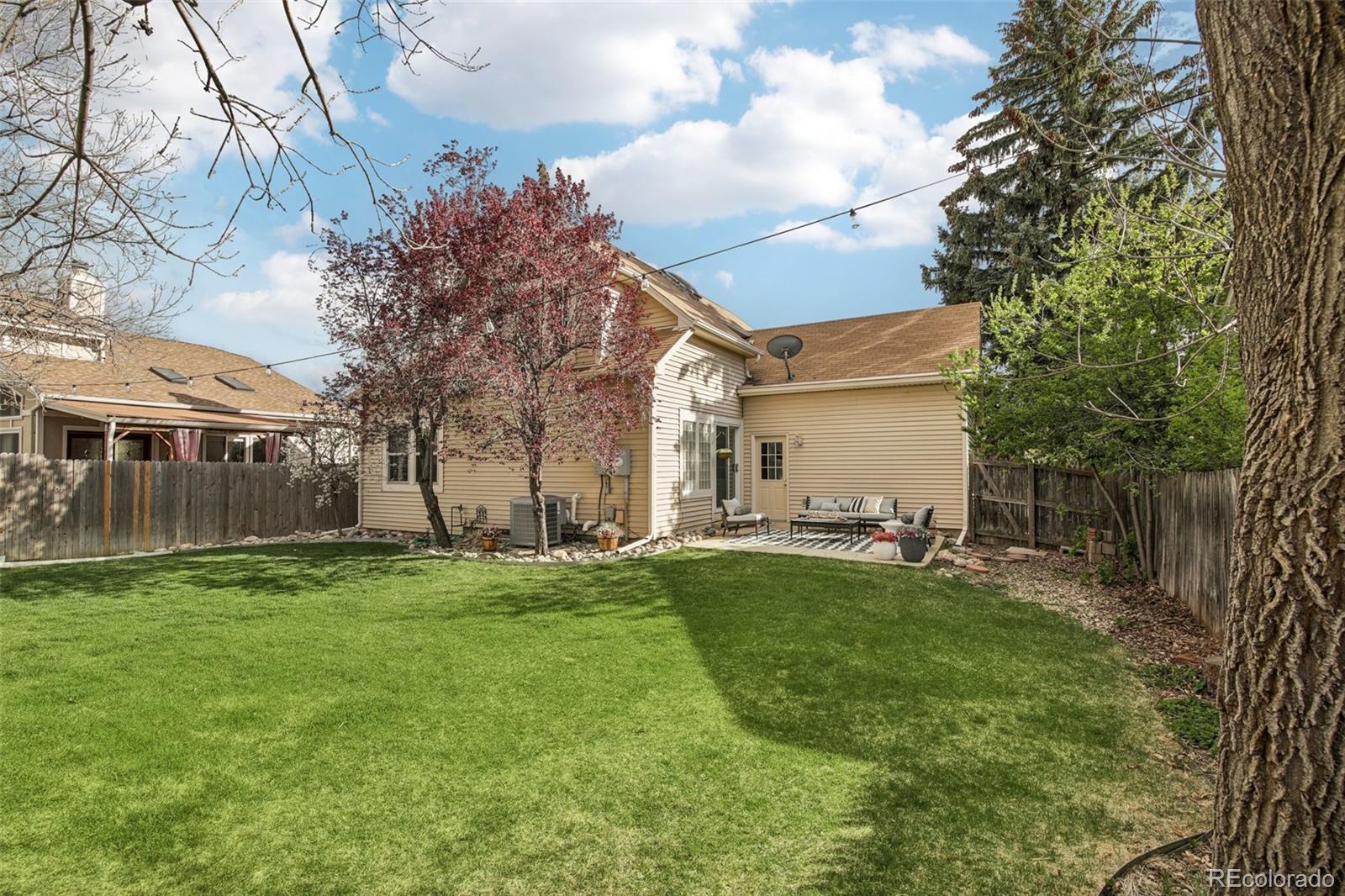 9237 W Nichols Place